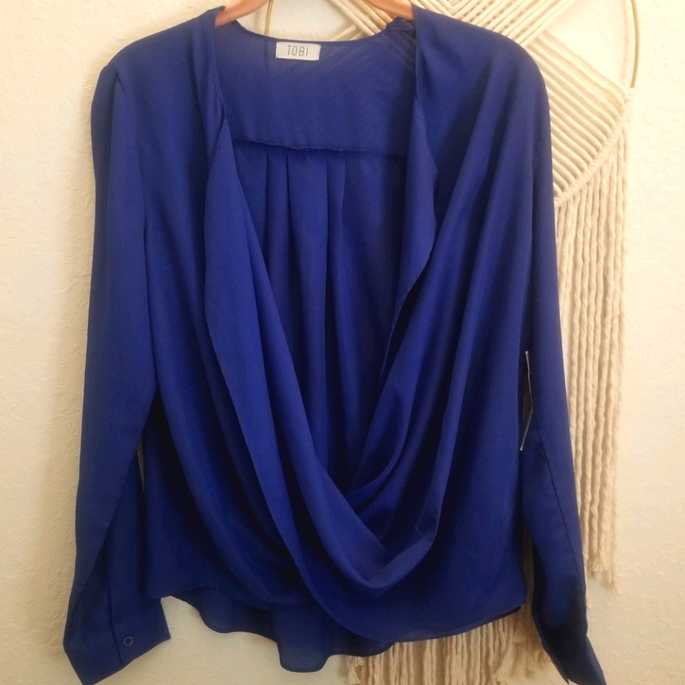 Drape Front Chiffon Top - Picture 2 of 4